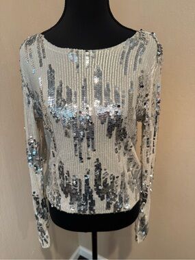 Madden Girl Silver Lazer Cut Sequined Long-Sleeve Beige Crewneck Top